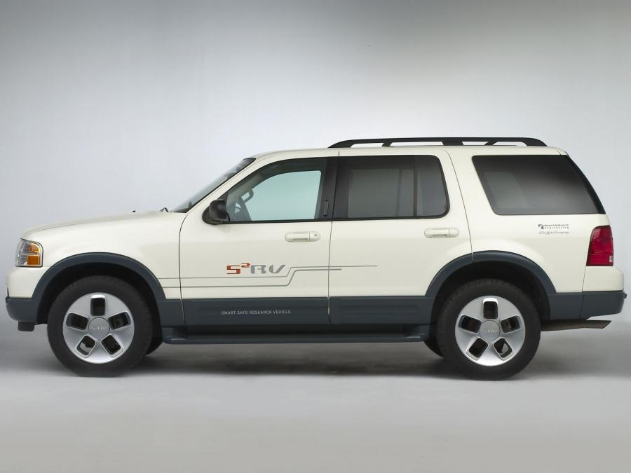  Ford Explorer S2RV Concept 2003 года  (фото 3 из 5)